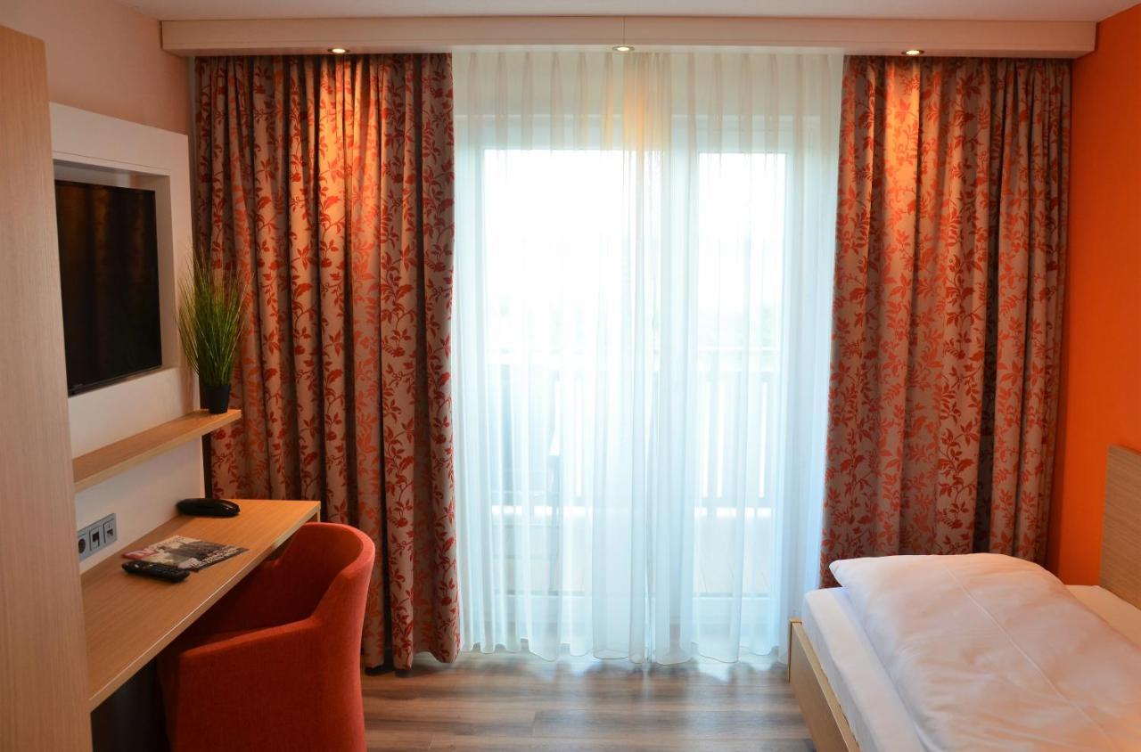 Hotel Bergwirt Herrieden Εξωτερικό φωτογραφία